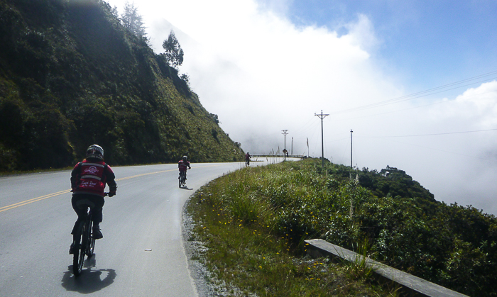 Bolivija, Cesta smrti, kolesarjenje