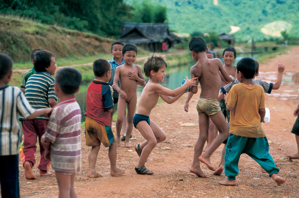 Laos, otroci
